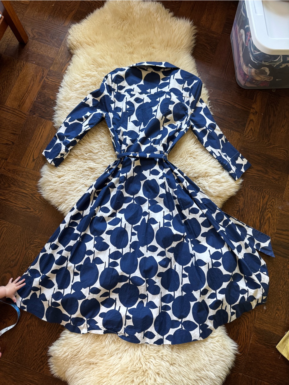 Boden Riviera Shirt Dress in size 4 tall Navy and White Floral Wrap Dress - Picture 11 of 12